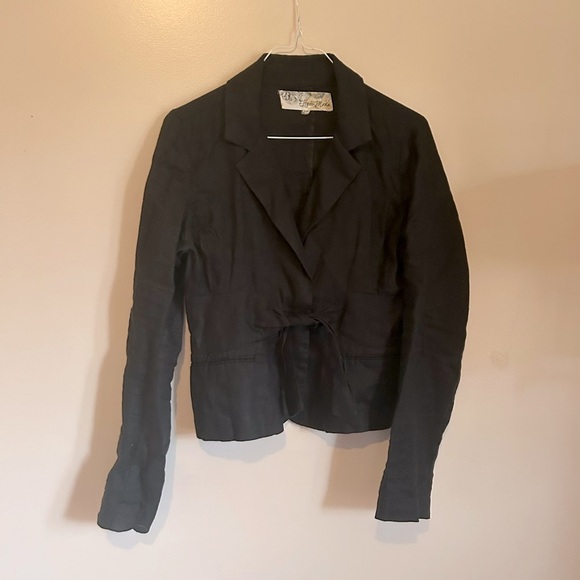 Linen cropped black blazer - Picture 1 of 3